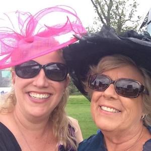 Meet your Posher, Avery